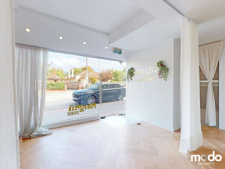 Click to view all images 2/141 Waverley Road Malvern East VIC 3145 - Image 2