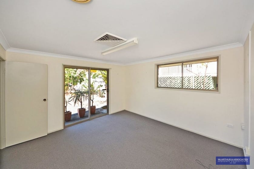 Click to view all images Allenstown QLD 4700 - Image 3
