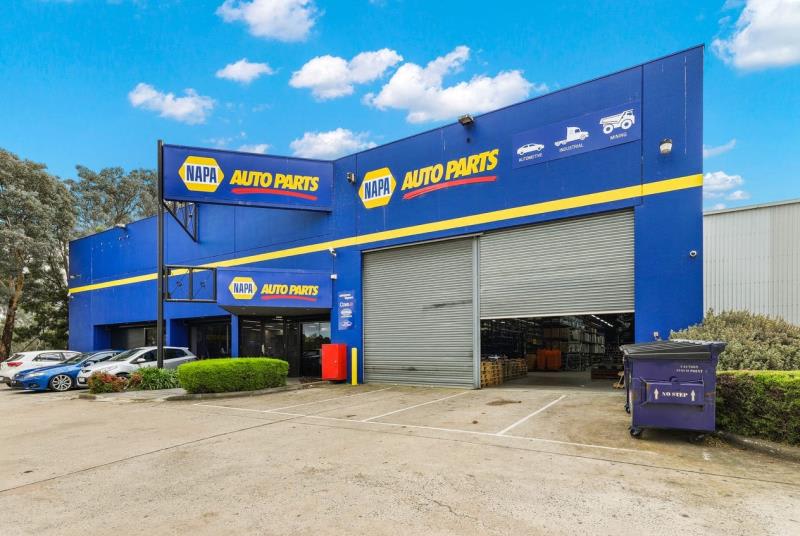 Click to view all images Unit 3, 46-50 Sheehan Road Heidelberg West VIC 3081 - Image 1