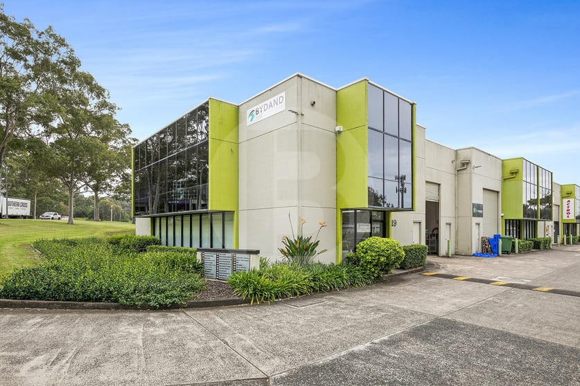 Click to view all images UNIT 19/9 HUDSON AVENUE Castle Hill NSW 2154 - Image 1