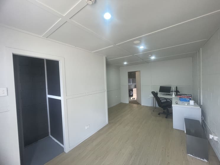 Click to view all images 8/53 Meadow Avenue Coopers Plains QLD 4108 - Image 2