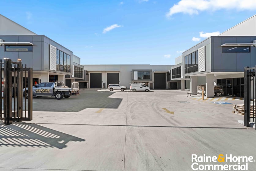 Click to view all images 21 Concorde Way Bomaderry NSW 2541 - Image 3
