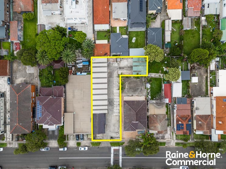 Click to view all images YARD + OFFICE/33 BELLOMBI ST Campsie NSW 2194 - Image 3