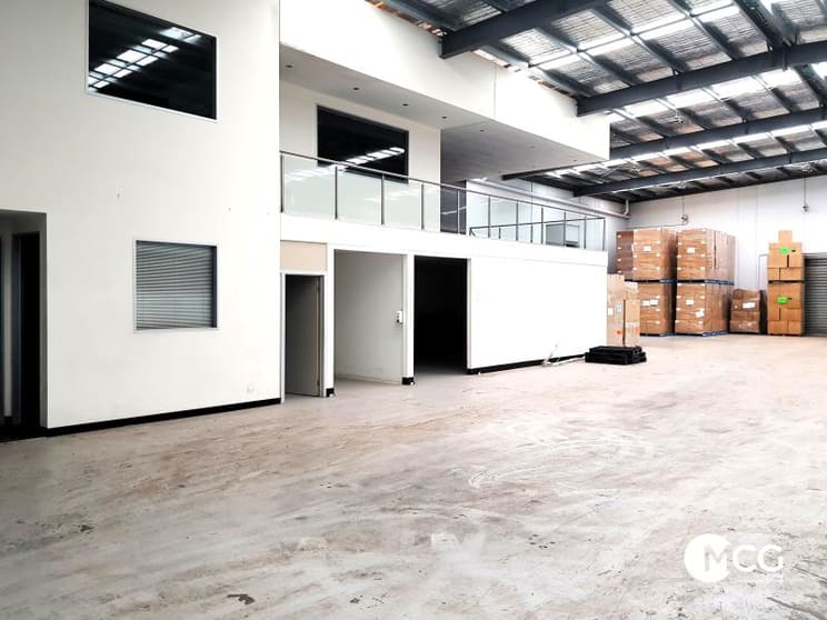 Click to view all images 55 Lara Way Campbellfield VIC 3061 - Image 3