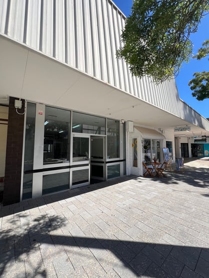 Click to view all images 2/3b Smart Street Mandurah WA 6210 - Image 2
