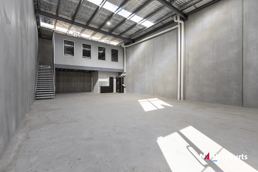 Click to view all images 3/14-16 Walchs Road North Shore VIC 3214 - Image 3