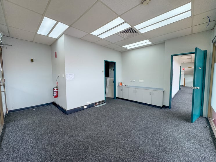 Click to view all images 2/36 Alison Road Wyong NSW 2259 - Image 3