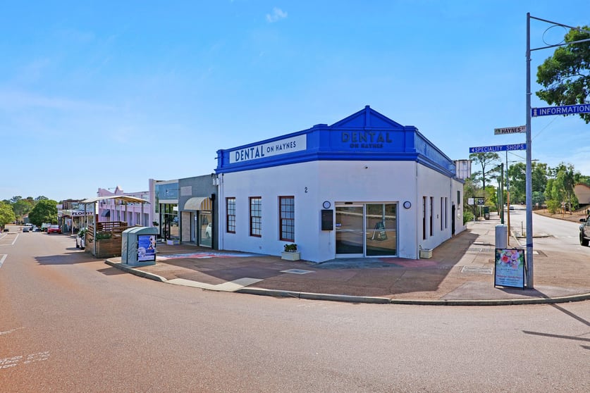 Click to view all images 2/2 Haynes Street Kalamunda WA 6076 - Image 1