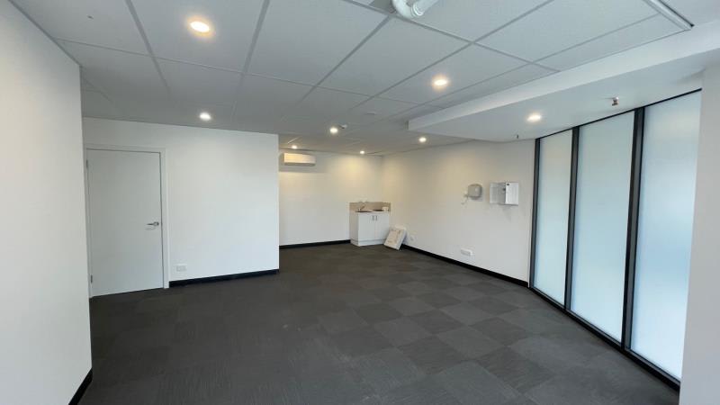 Click to view all images 67A Katrina Street Blackburn North VIC 3130 - Image 3