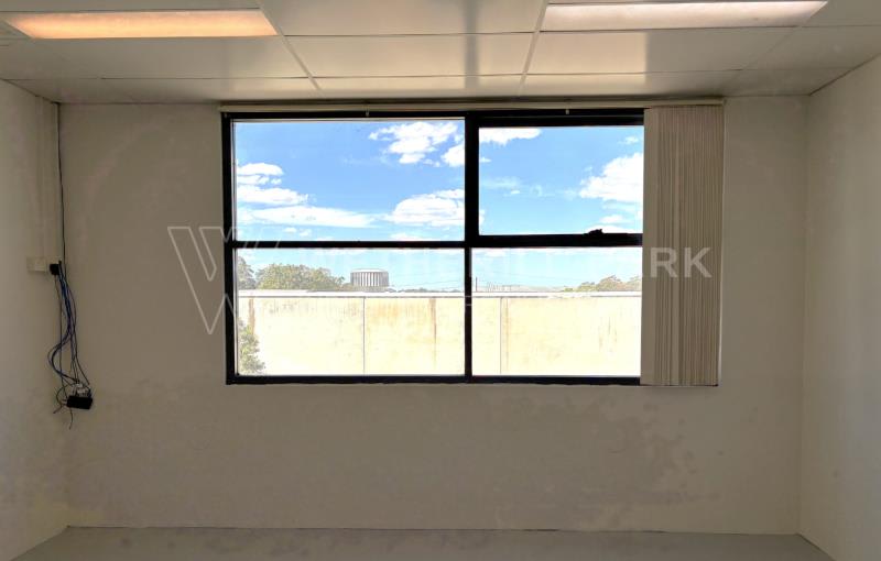 Click to view all images Smithfield NSW 2164 - Image 2