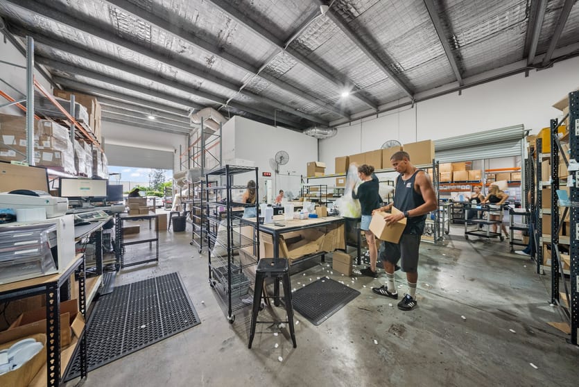 Click to view all images 4 & 5/36-38 Central Drive Burleigh Heads QLD 4220 - Image 2