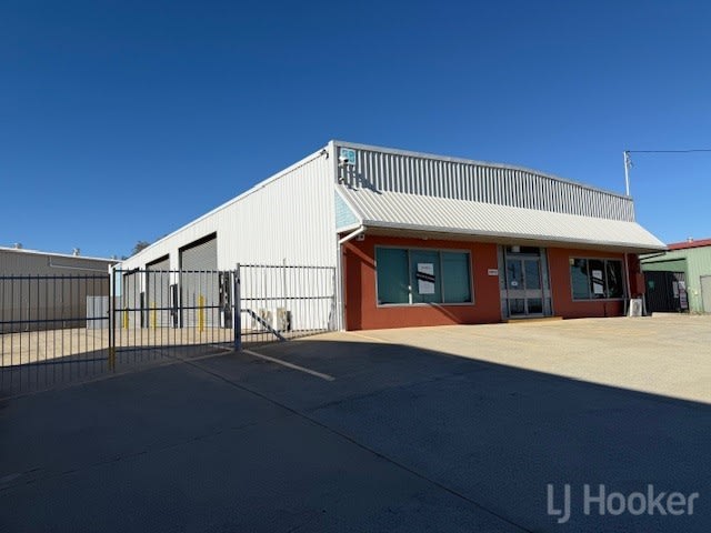Click to view all images 38 Aurora Avenue Queanbeyan East NSW 2620 - Image 2