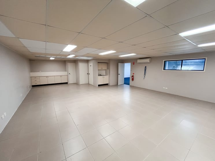 Click to view all images unit 6/43 Station Avenue Darra QLD 4076 - Image 2