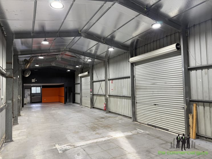 Click to view all images 26 Cameron St Clontarf QLD 4019 - Image 3