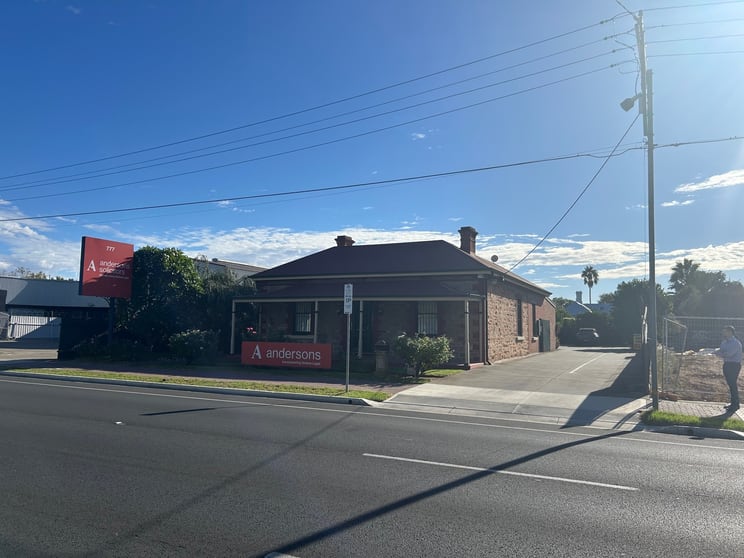 Click to view all images 777 Port Road Woodville SA 5011 - Image 2