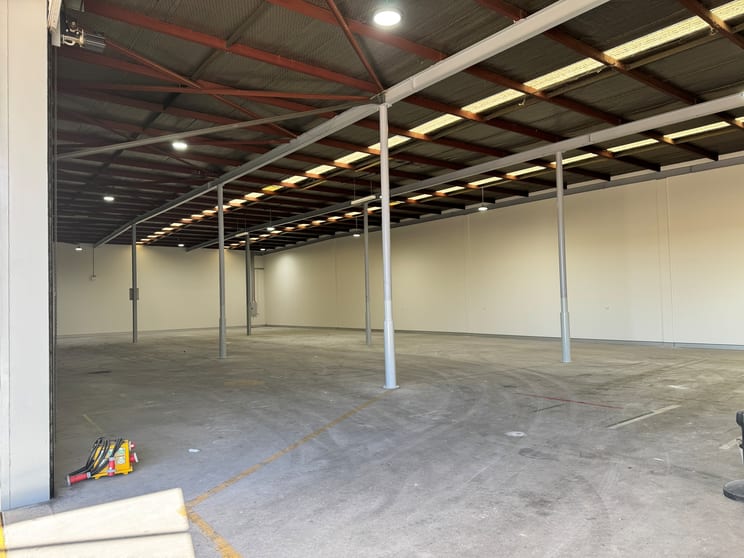 Click to view all images 187 Gladstone Street Fyshwick ACT 2609 - Image 2
