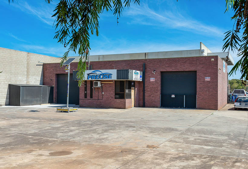 Click to view all images 2 Glen Elder Street Findon SA 5023 - Image 2