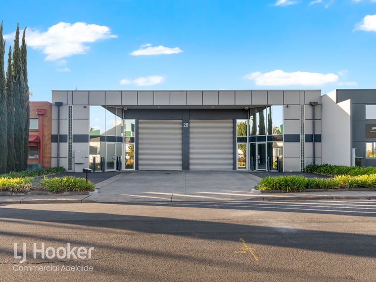 Click to view all images 28 Sunbeam Road Glynde SA 5070 - Image 1