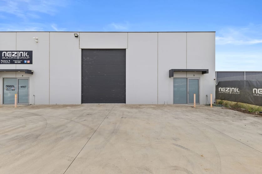 Click to view all images 5/52-54 Rocla Road Traralgon VIC 3844 - Image 2