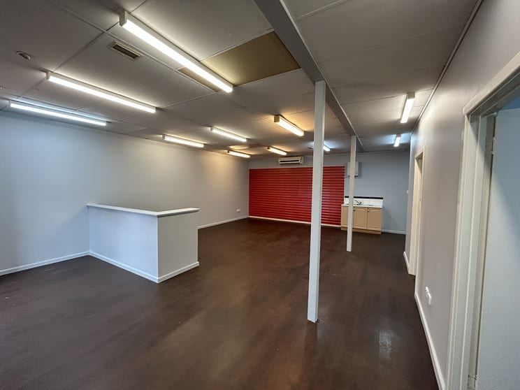 Click to view all images 2/2 Wedge Street Port Hedland WA 6721 - Image 1