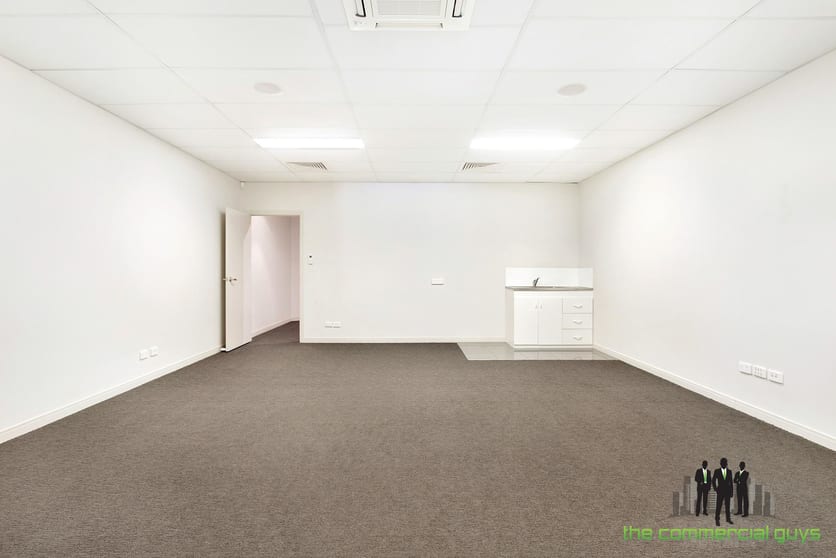 Click to view all images 3/12 Duffield Rd Margate QLD 4019 - Image 3