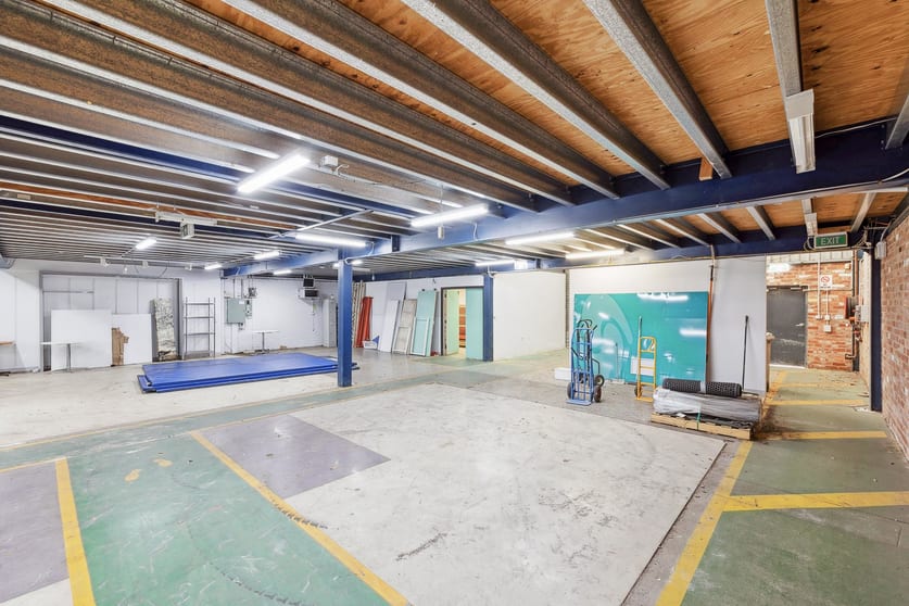 Click to view all images Warehouse / 12-14 Thompson Road North Geelong VIC 3215 - Image 3