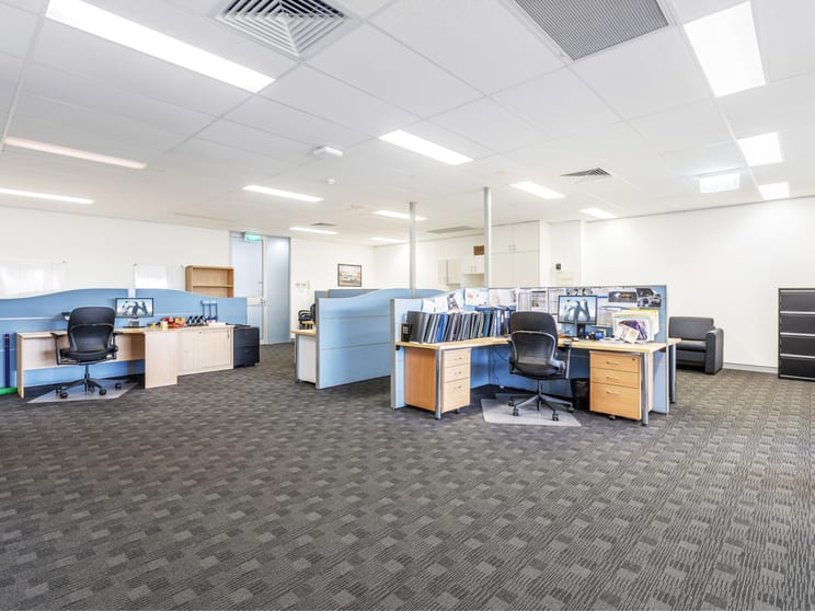 5.17/5 Celebration Drive Bella Vista NSW 2153 - Image 2