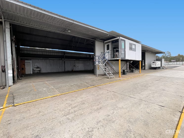 Click to view all images 64 Burnside Road Ormeau QLD 4208 - Image 1