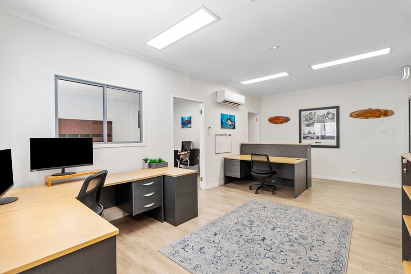 Click to view all images 14/51 Industry Place Wynnum QLD 4178 - Image 2