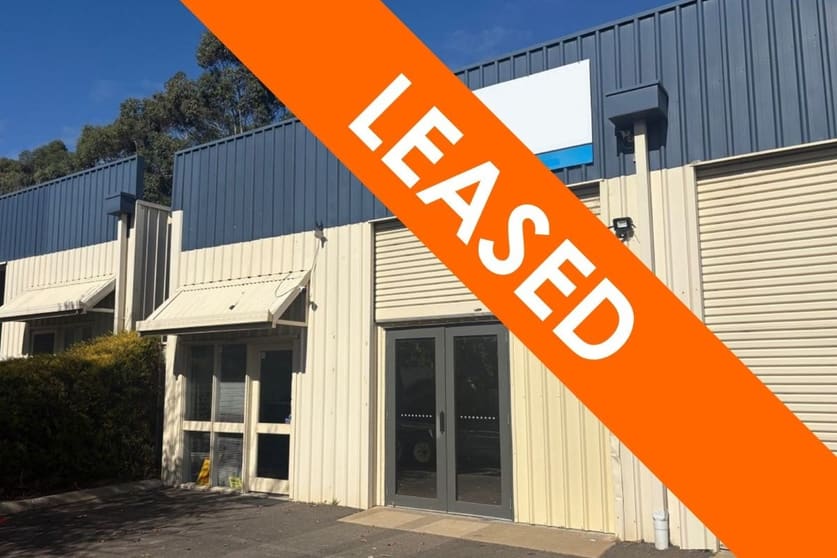 Click to view all images 1/4 Simper Crescent Mount Barker SA 5251 - Image 1