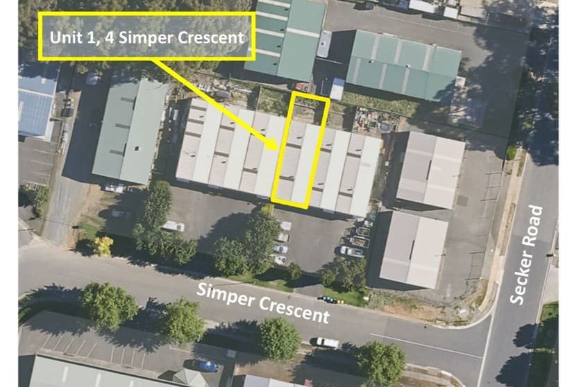 Click to view all images 1/4 Simper Crescent Mount Barker SA 5251 - Image 2