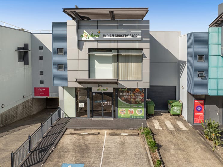 Click to view all images 66 Coonan Street Indooroopilly QLD 4068 - Image 2