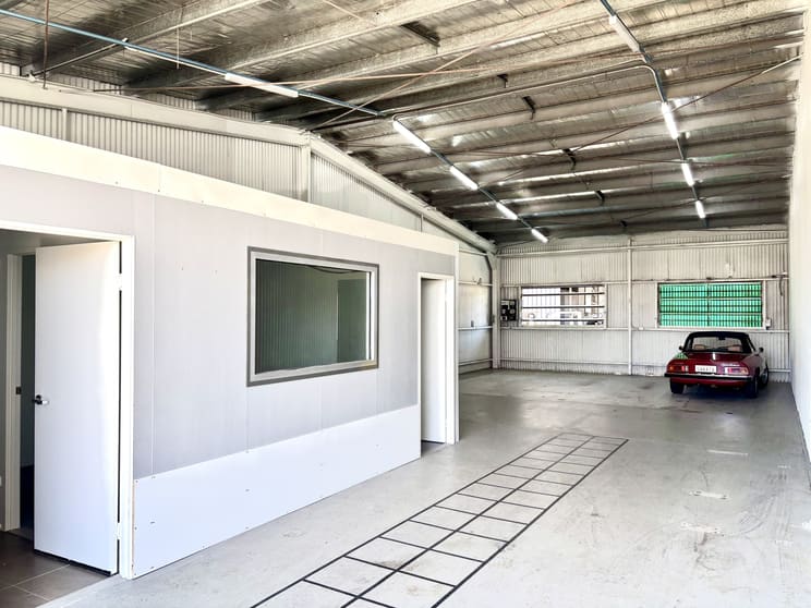 Click to view all images Shed 5/26 Endeavour Street Mackay QLD 4740 - Image 1
