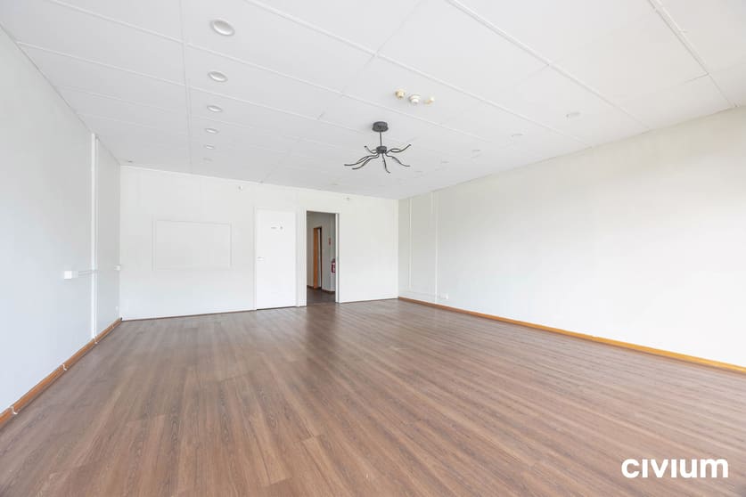 Click to view all images 67 Townshend Street Phillip ACT 2606 - Image 3