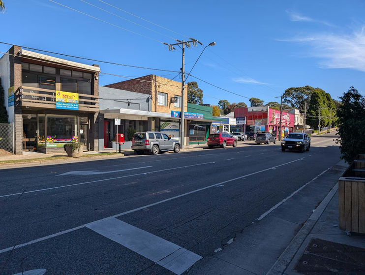 Click to view all images 72 Lower Heidelberg Road Ivanhoe VIC 3079 - Image 2