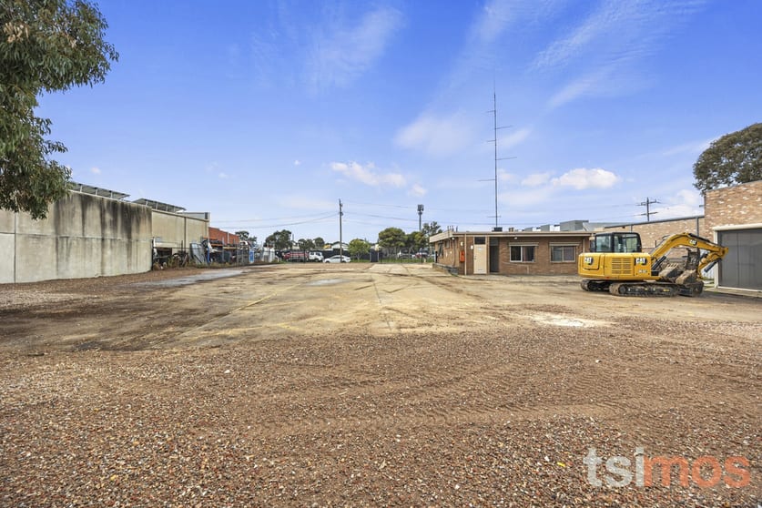 Click to view all images 21-23 Milne Avenue Seaford VIC 3198 - Image 3