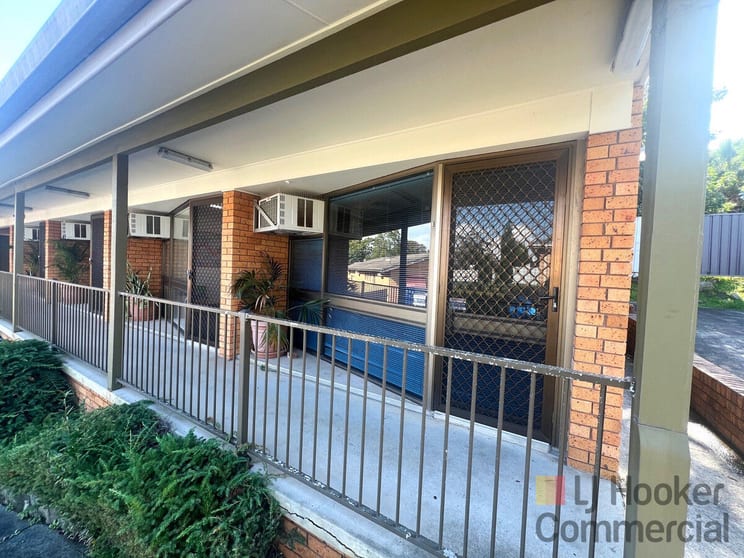 8/69 Webb Street East Gosford NSW 2250 - Image 3