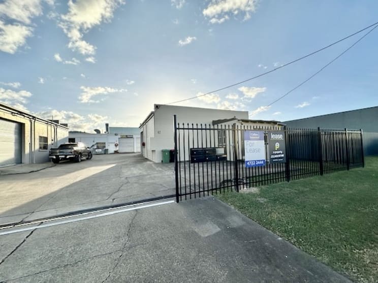 Click to view all images Unit 6/82 Leyland Street Garbutt QLD 4814 - Image 1