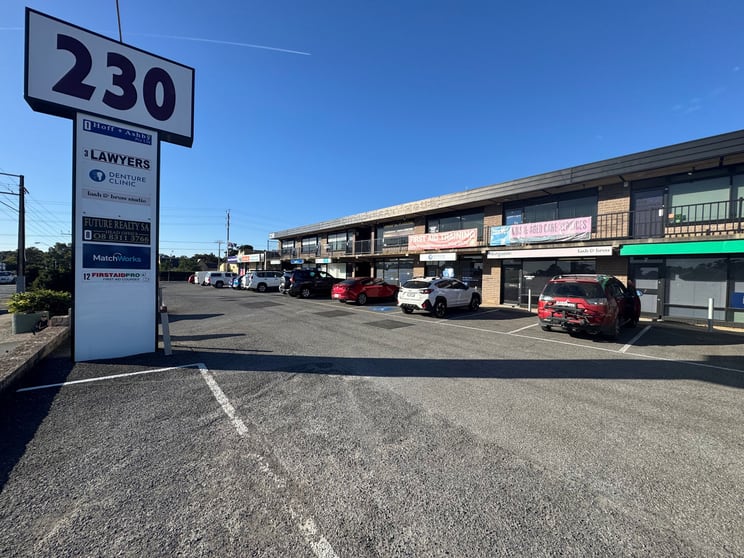 Click to view all images Unit 6, 230 Main South Road Morphett Vale SA 5162 - Image 2