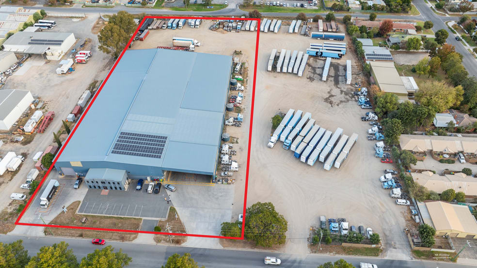 Click to view all images 475 Atkins Street South Albury NSW 2640 - Image 1