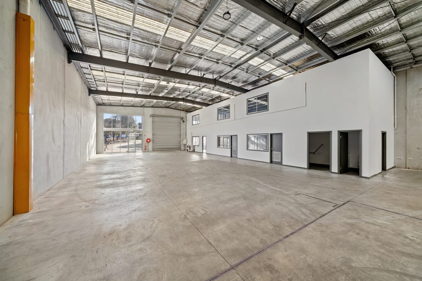 Click to view all images 3/3-5 Weddel Court Laverton North VIC 3026 - Image 2
