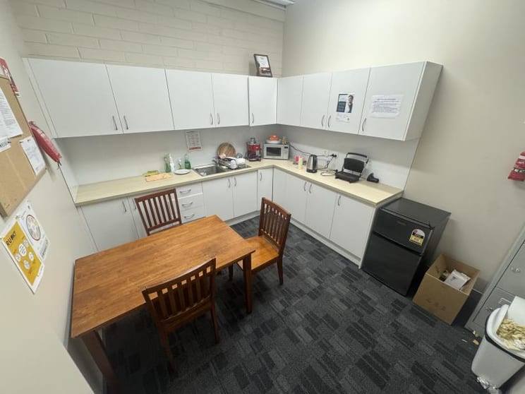 Click to view all images Unit 6 & 9/76 Wollongong Street Fyshwick ACT 2609 - Image 3