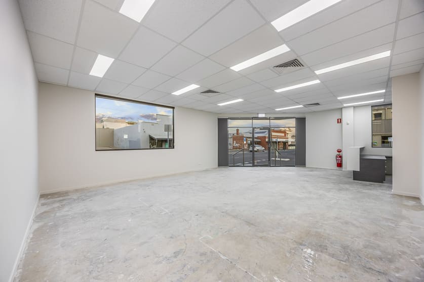 Click to view all images 1/39 Peel Street North Ballarat Central VIC 3350 - Image 2