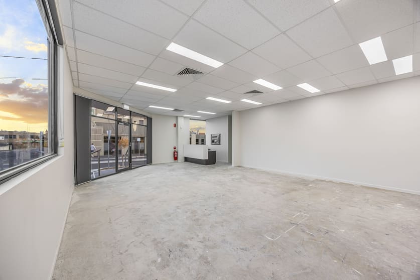 Click to view all images 1/39 Peel Street North Ballarat Central VIC 3350 - Image 3