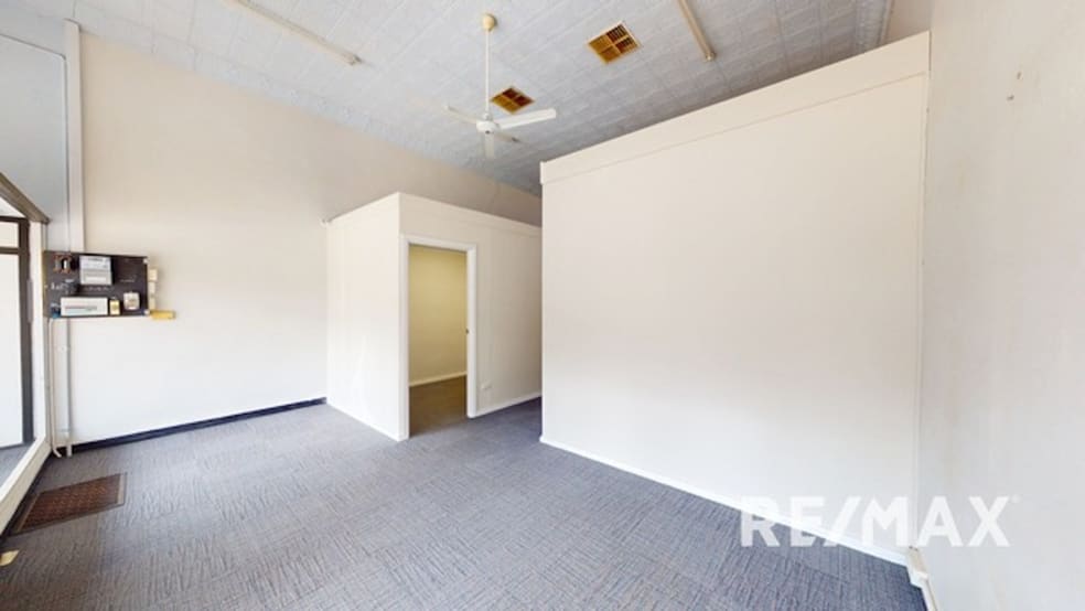 Click to view all images 3 Humphrys Street Junee NSW 2663 - Image 2