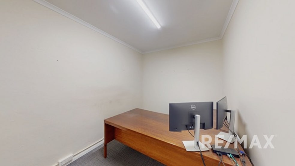 Click to view all images 3 Humphrys Street Junee NSW 2663 - Image 3