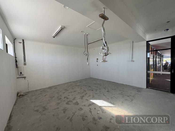 Click to view all images Redbank Plains QLD 4301 - Image 2