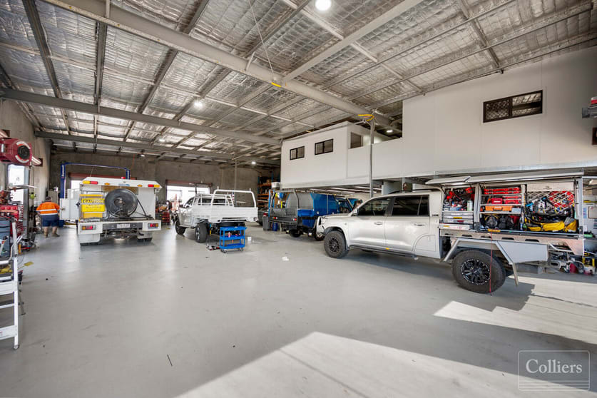 Click to view all images 21 Civil Road Garbutt QLD 4814 - Image 2
