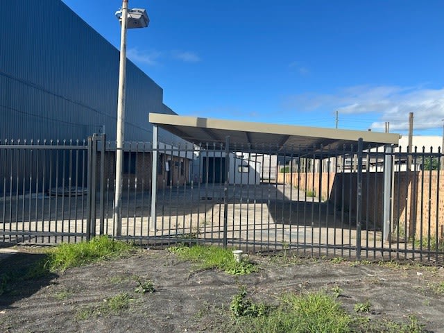 Click to view all images 7 Industrial Road Oak Flats NSW 2529 - Image 2