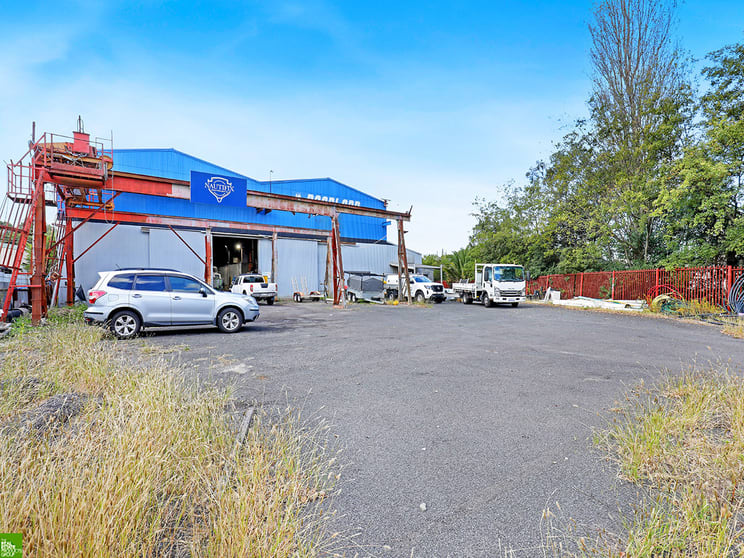 Click to view all images 17 O'Neil Street Unanderra NSW 2526 - Image 1
